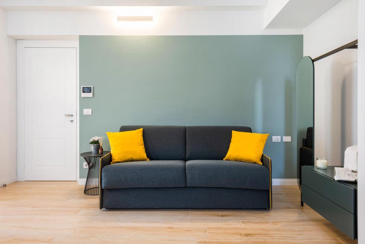 Domo Premium Apartments - Trieste Mazzini ภายนอก รูปภาพ