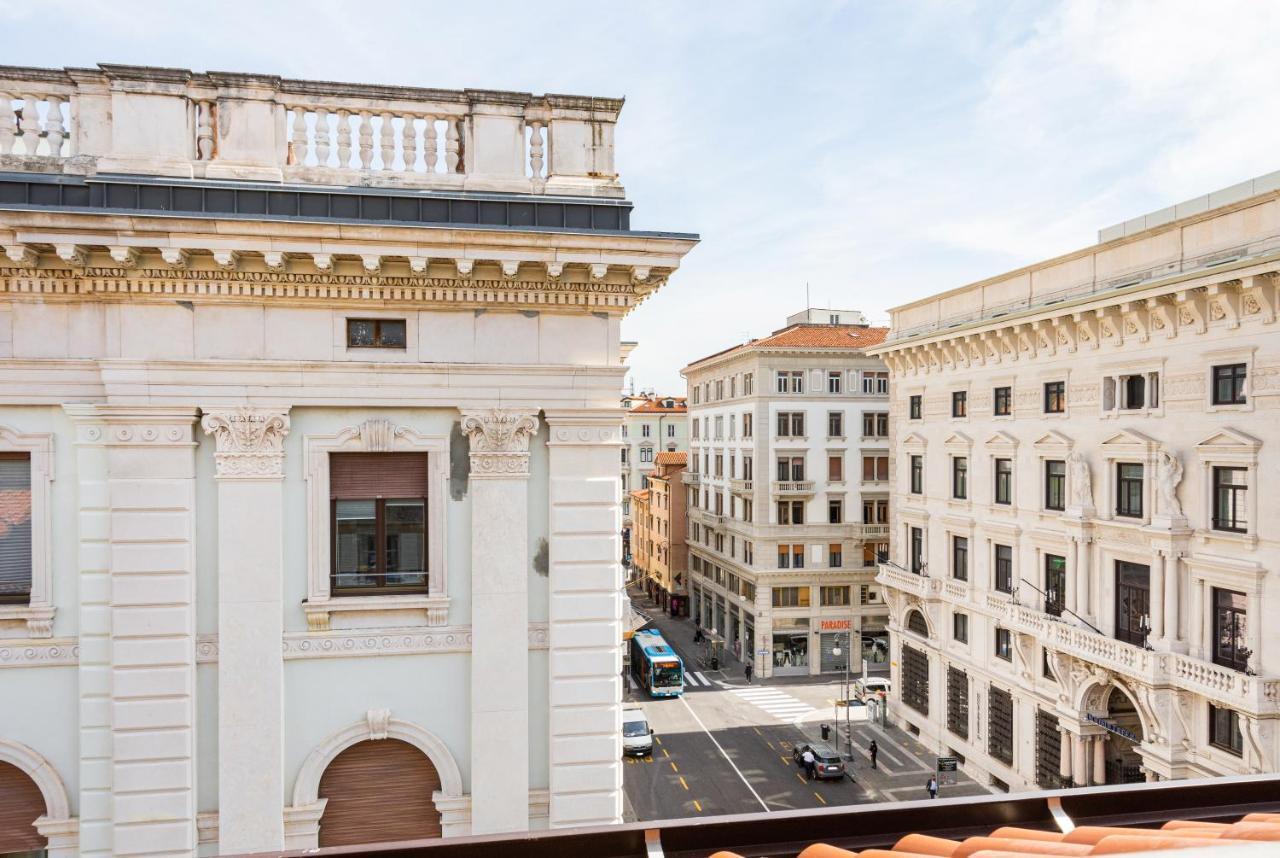 Domo Premium Apartments - Trieste Mazzini ภายนอก รูปภาพ